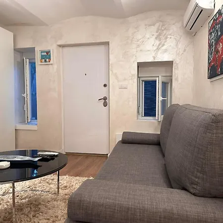 Apartment Garden In *